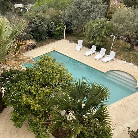 Nice House With Swimming Pool In Σπίτι διακοπών Σετ